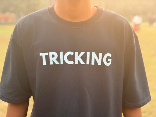 Tricking / oversized tee