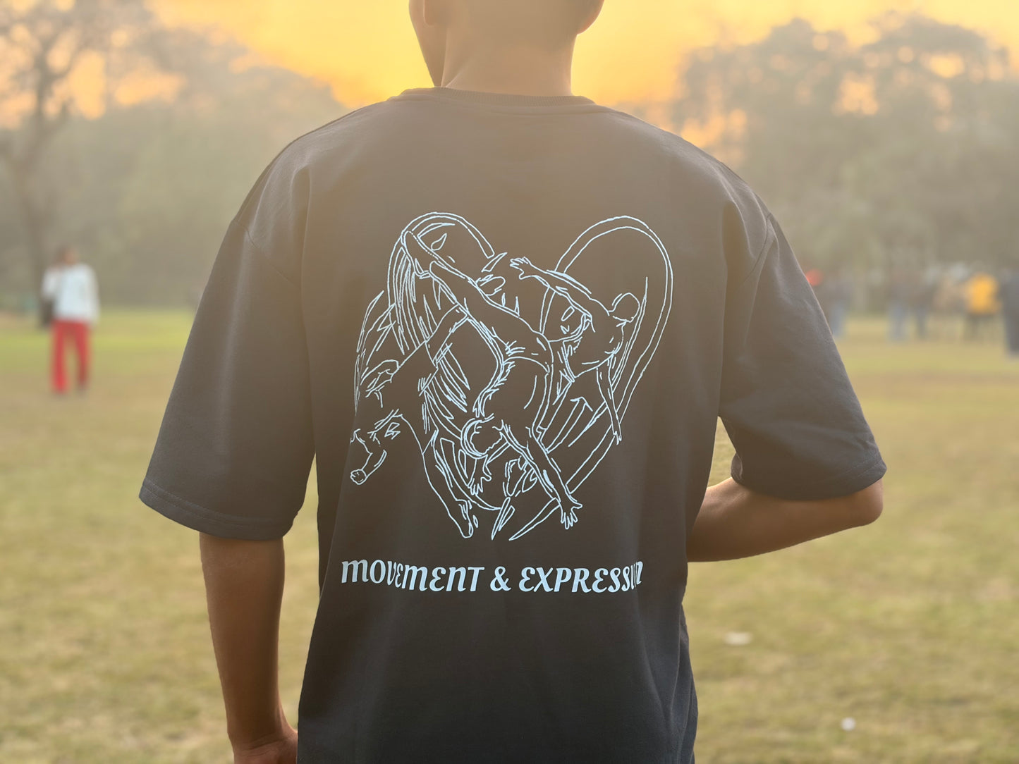 Tricking / oversized tee